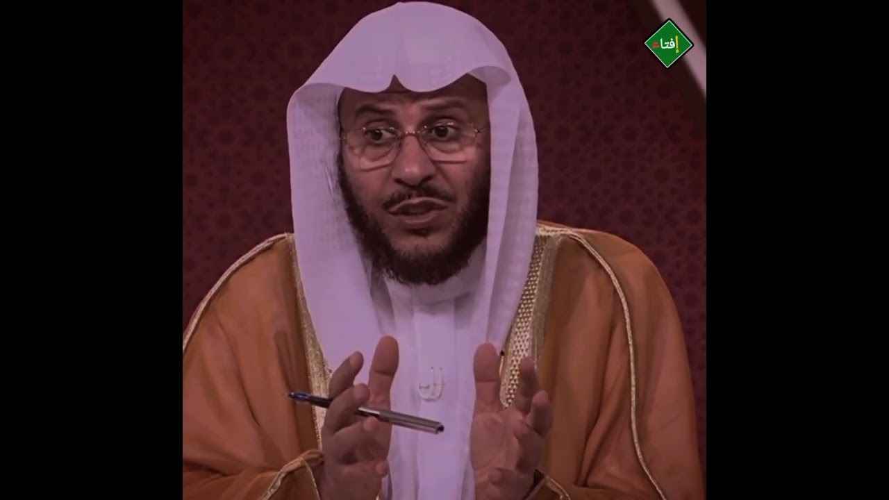تقول أنا طبيبة واعالج الرجال وأحياناً اظطر بأن أن تكشف على عورة الرجل ماحكم ذلك ؟الشيخ عزيز العنزي 