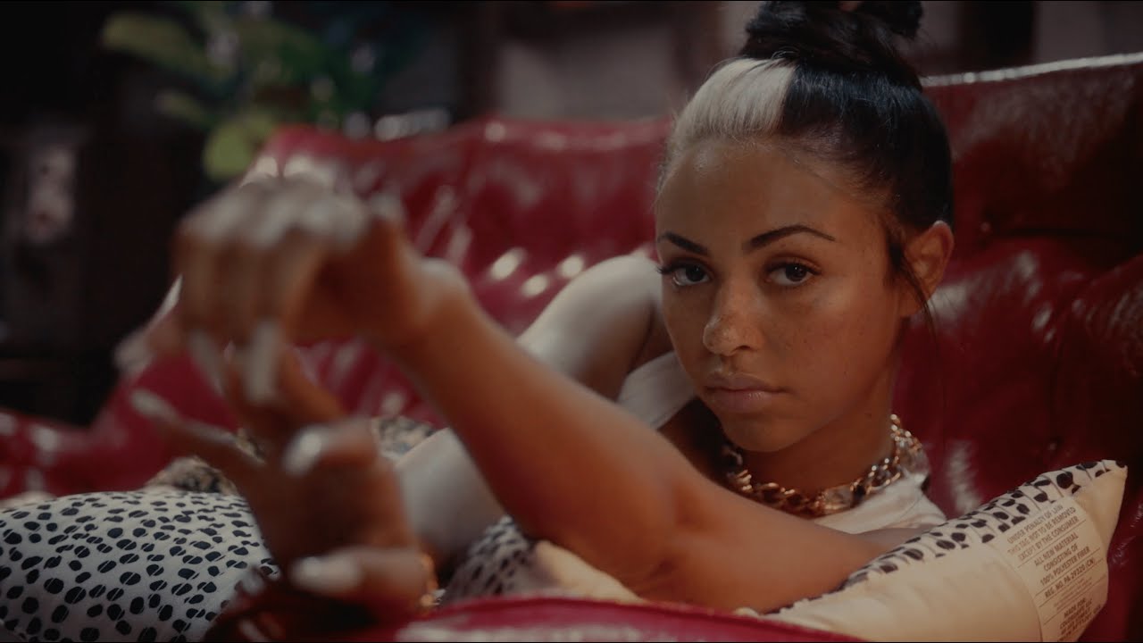 Raiche - Pick A Side [Official Music Video]