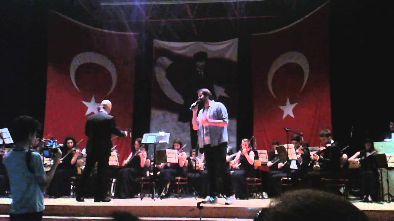 Esenyurt Anadolu Lisesi Orkestrası ve Emrah Karaca