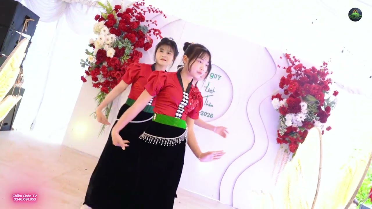 VŨ ĐIỆU BÓNG ĐÊM - ĐVN GÁI XINH CHÚC MỪNG LVQ THÙY LINH & ĐỨC THÂN TẠI BẢN NÀ HẠ, MAI SƠN.