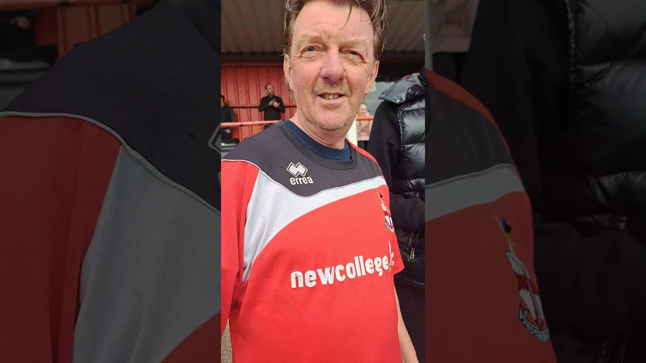 Postie Paul in vintage Redditch United top....can,t talk shock horror 