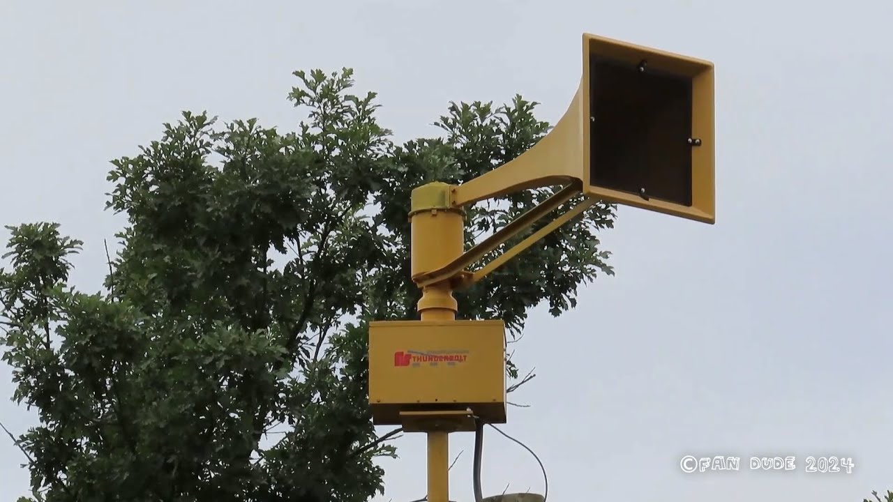 Deerfield Twp, MI Federal Signal Thunderbolt 1000T ~Siren Test~ | Full Alert | 7-6-24