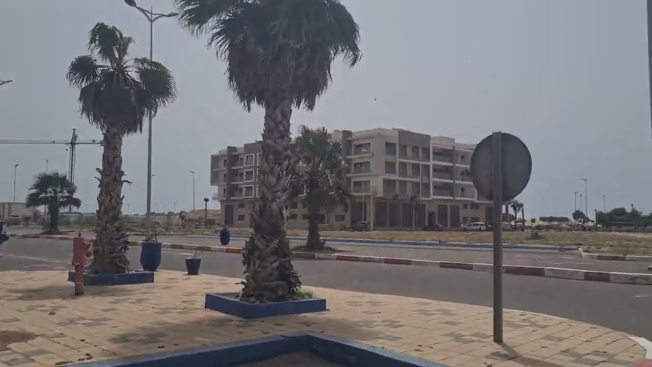كملت لكم  الجولة فالصويرة خارج سور المدينة القديمة .. تجزئة أركانه و الرونق