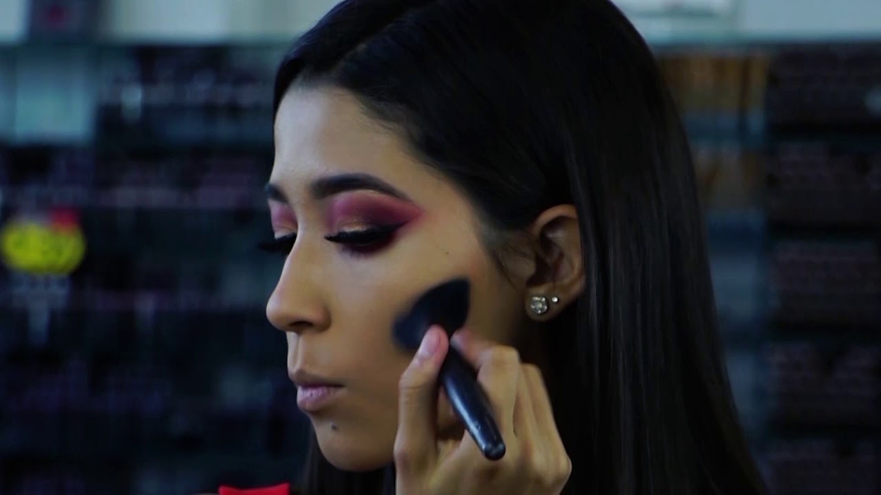 Maquillaje Biss&uacute;