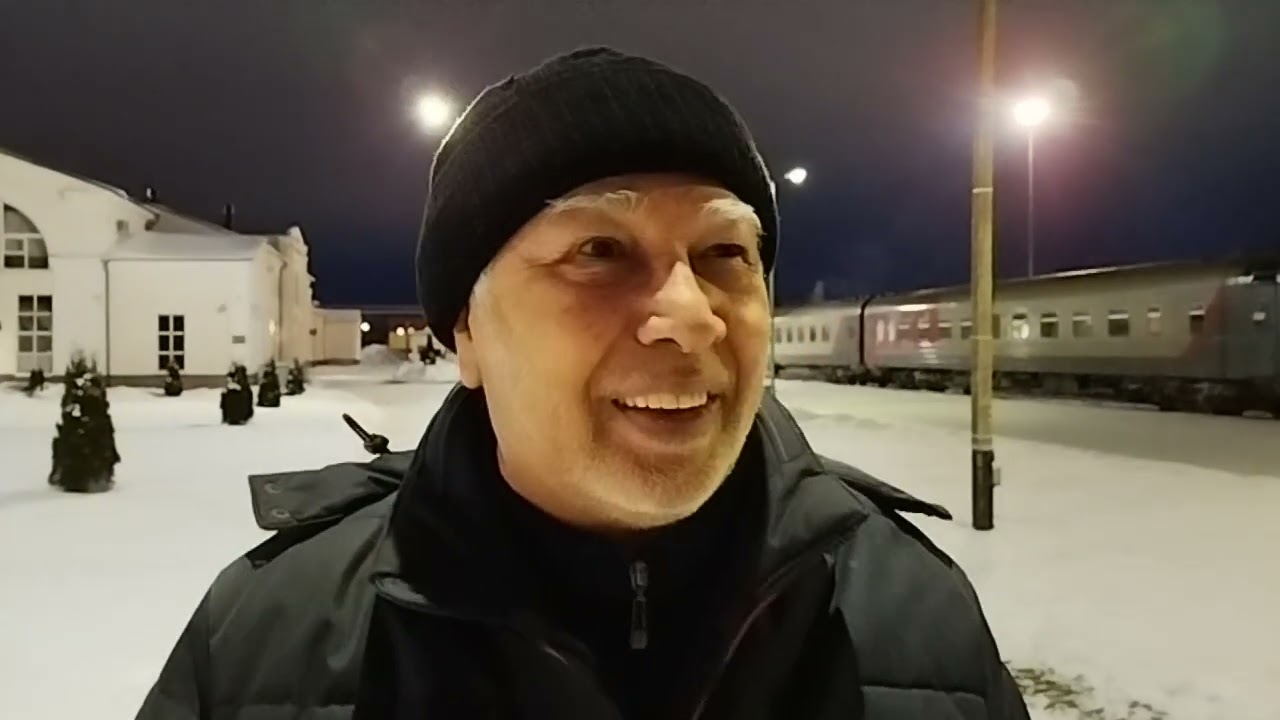 Уй олгани Яна бир Ўзбек Рустам акамиз, Самарқанд - Санкт Петербургдан  келишди, Вокзал Великие Луки
