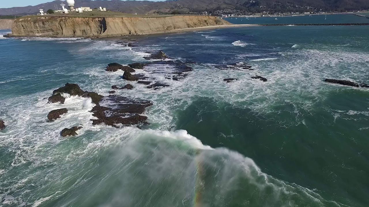MAVERICKS WAVES in Half Moon Bay