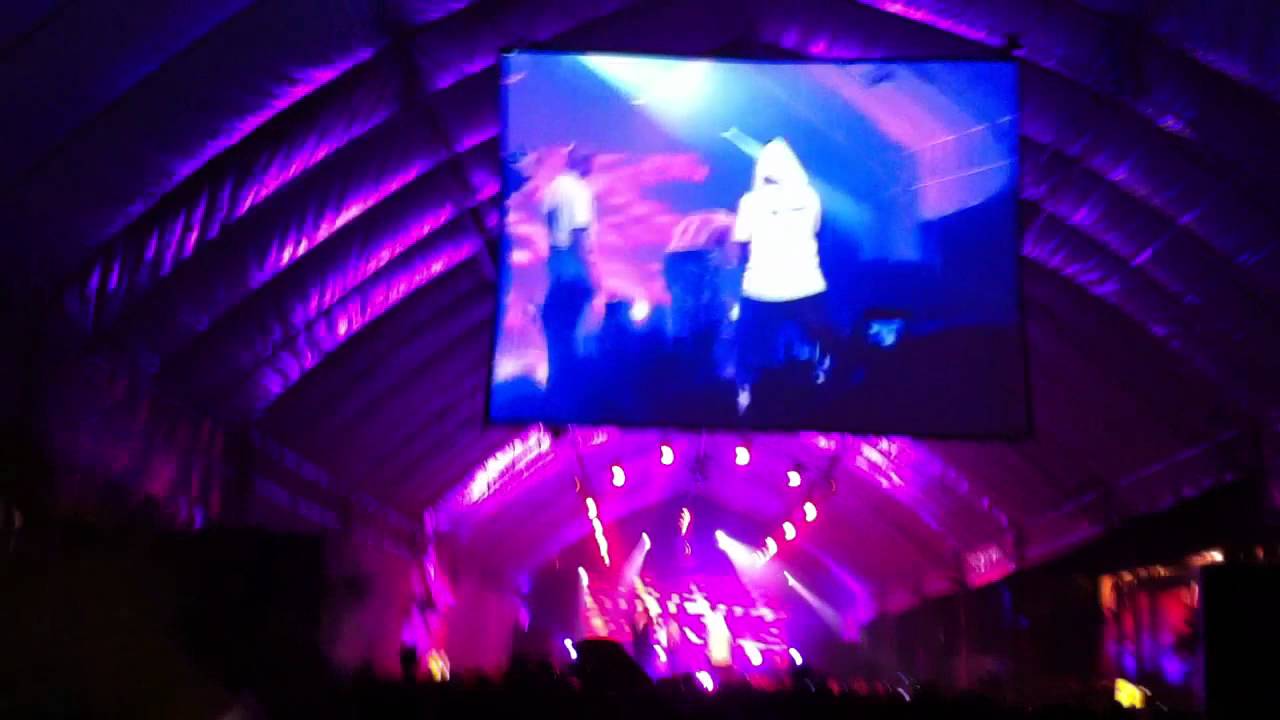 Sugar - Flo Rida Live at Route66 Bangkok 2011