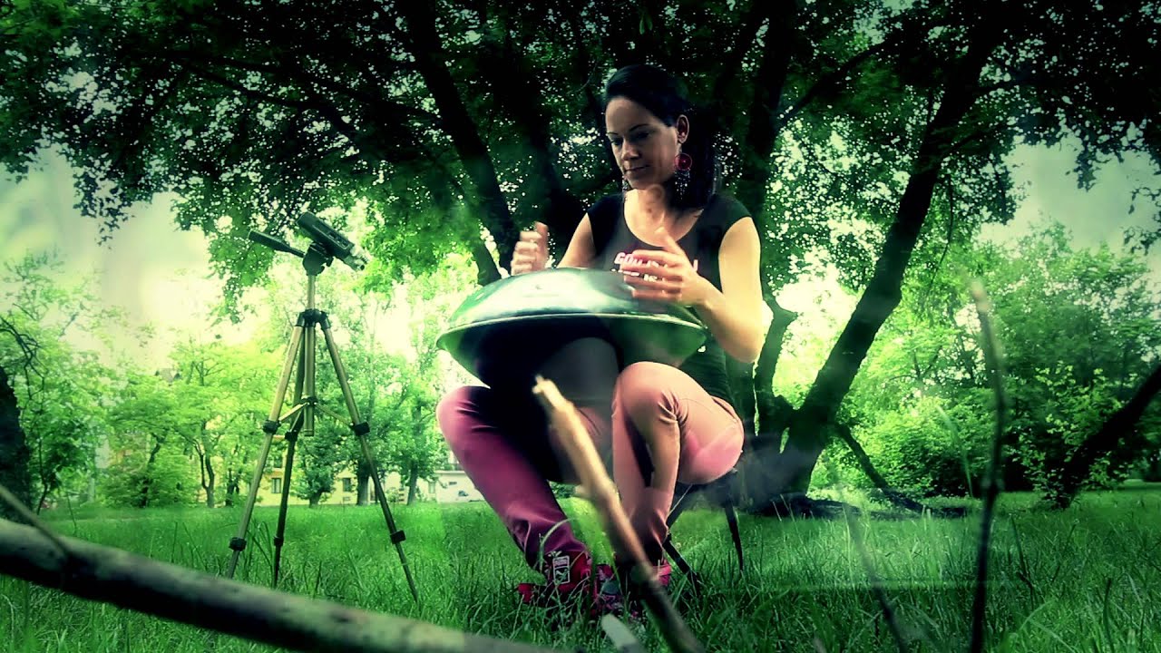 Szabadi Andrea - Song of Fire Handpan