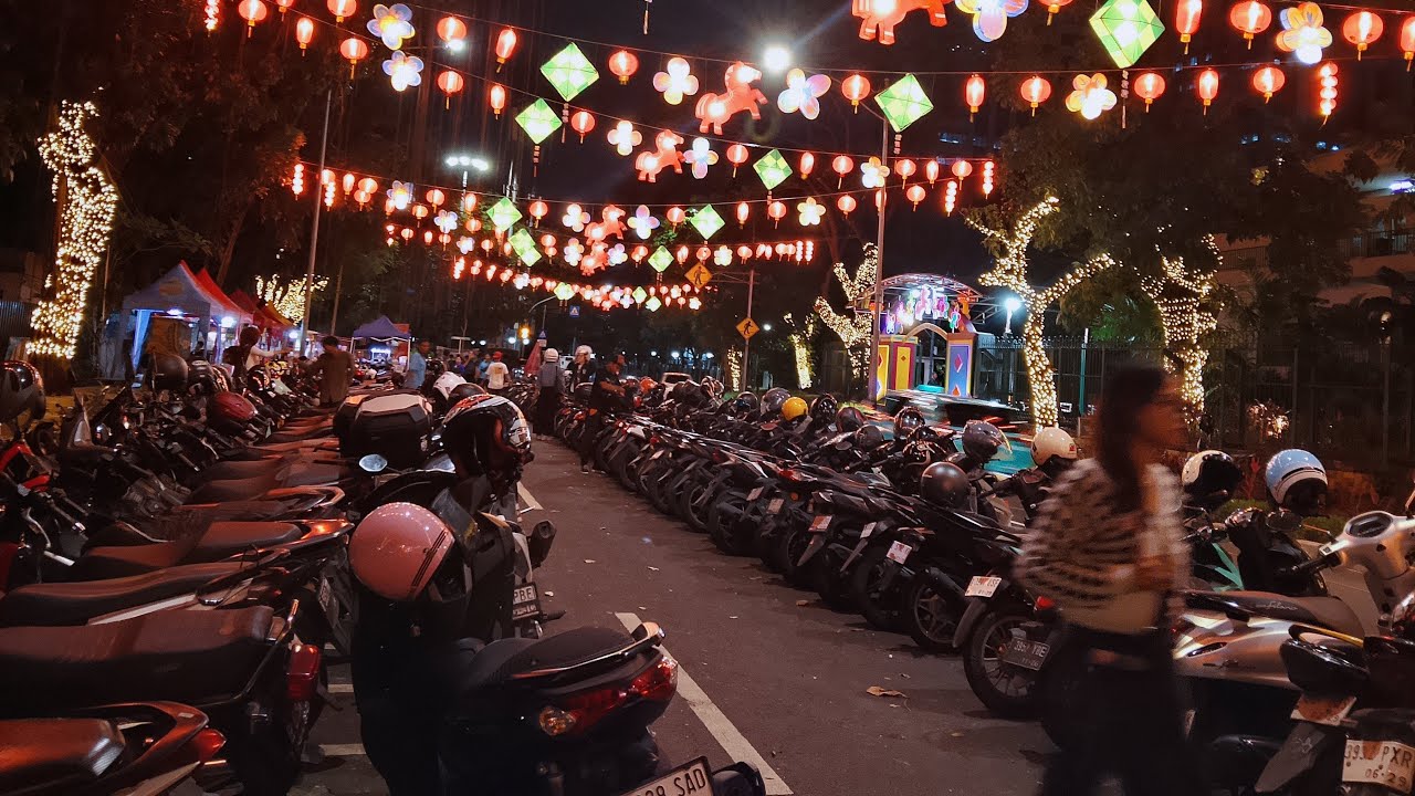 dari lapangan banteng menuju jakarta timur