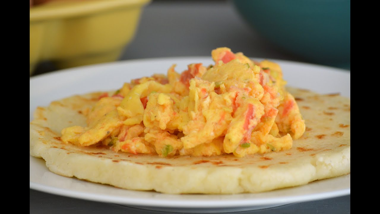 HUEVOS PERICOS | C&oacute;mo Hacer Huevos Revueltos Colombianos | SyS