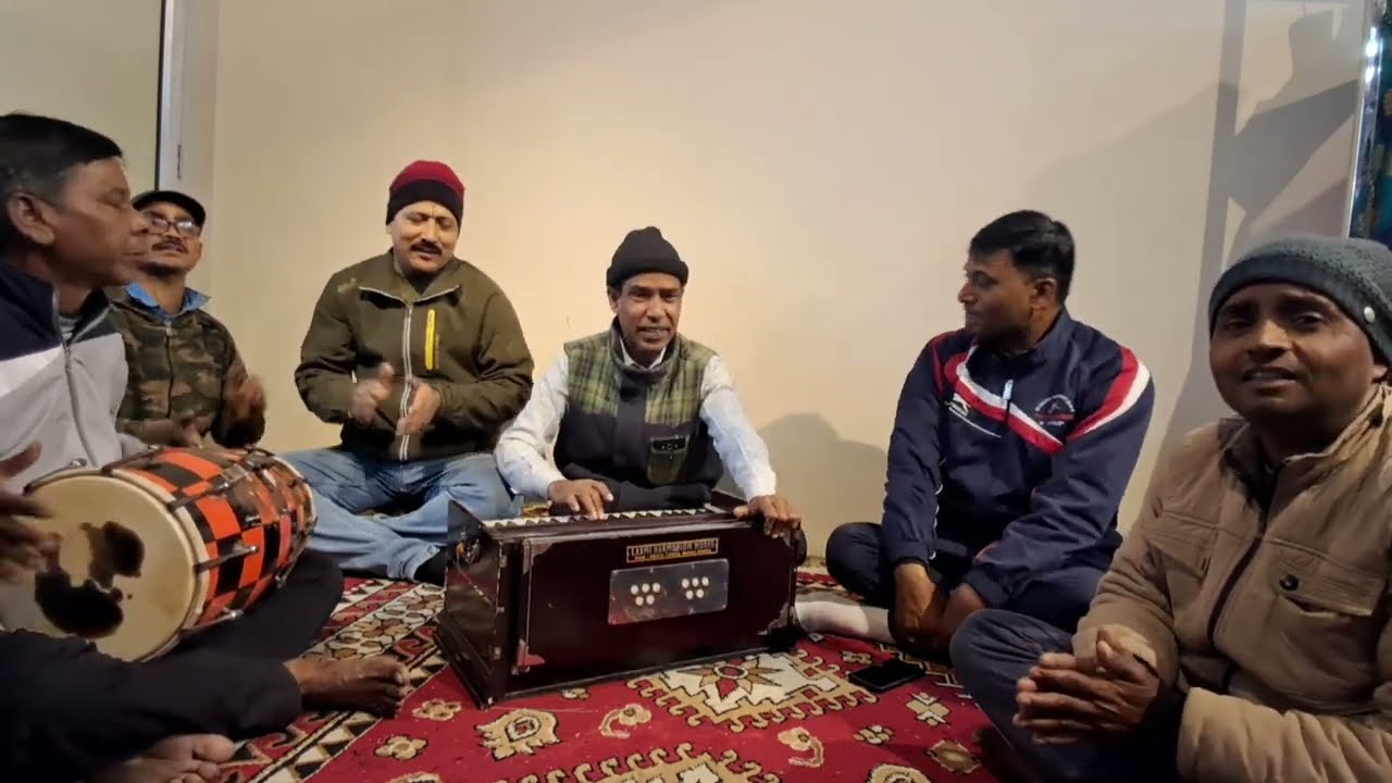 आपको यकीन नहीं होगा कि ये गाना इतना सुंदर होगा.देबता इगासर देवता दैणू ह्वे जैइ