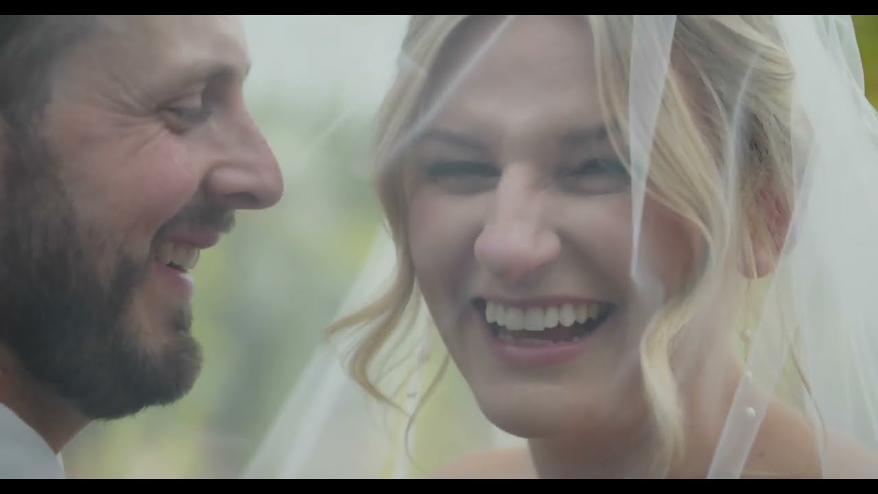 Katryn and Logan get married at Phipps Conservatory