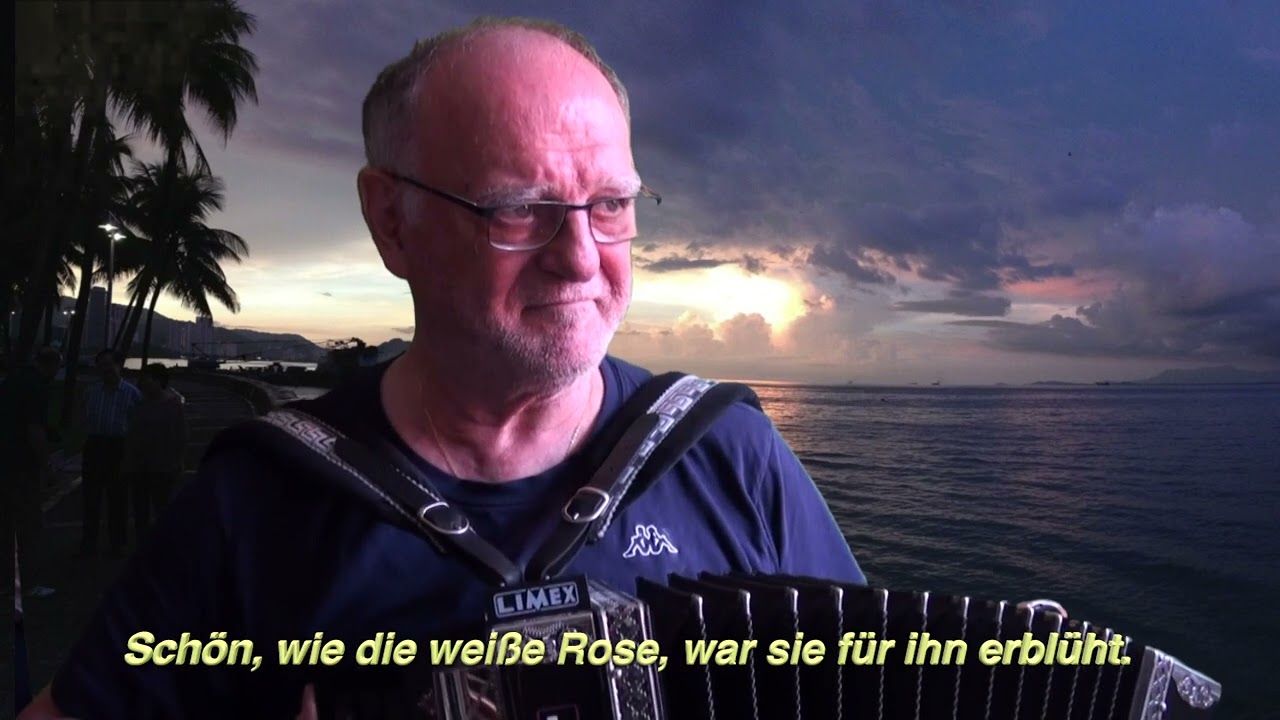 Der Mond hält seine Wacht