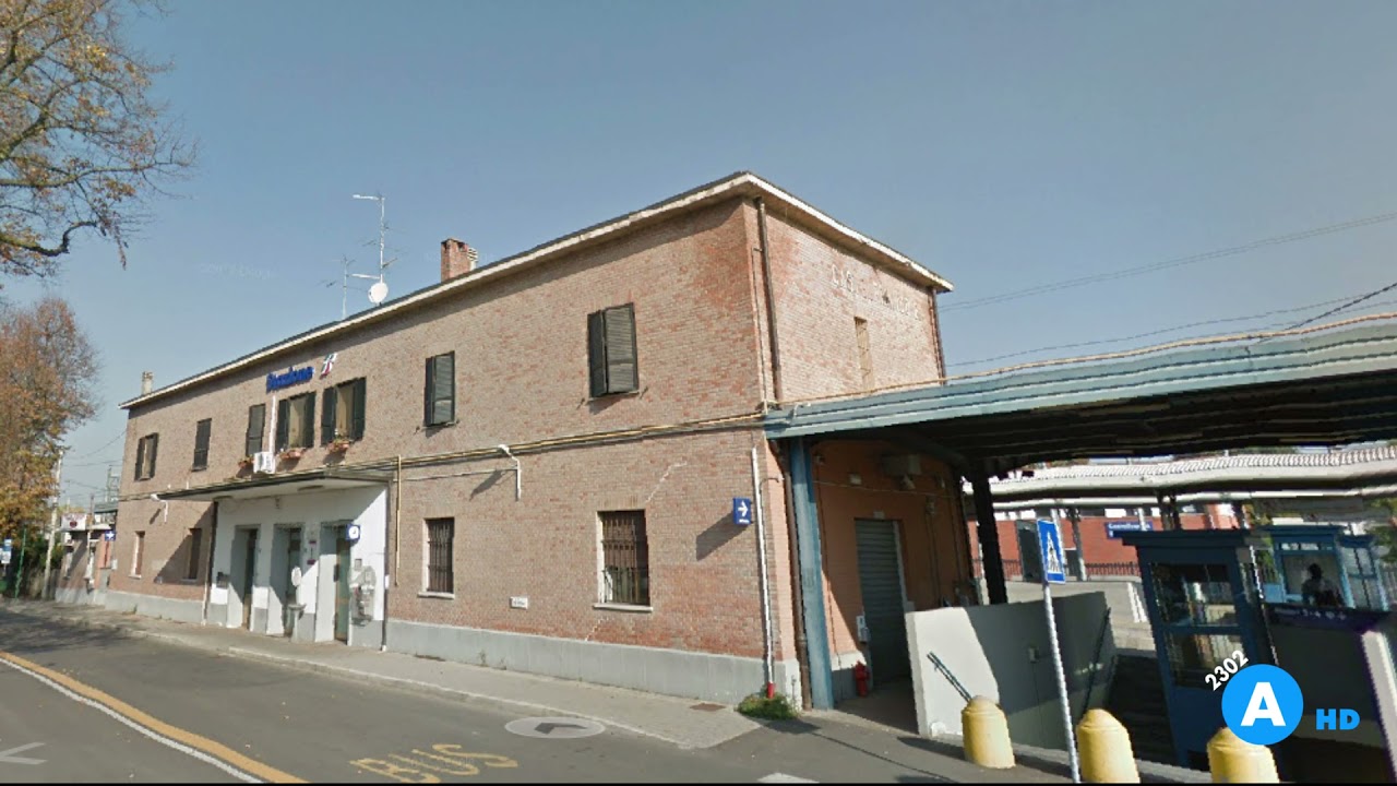 Annunci alla Stazione di Castelfranco Emilia