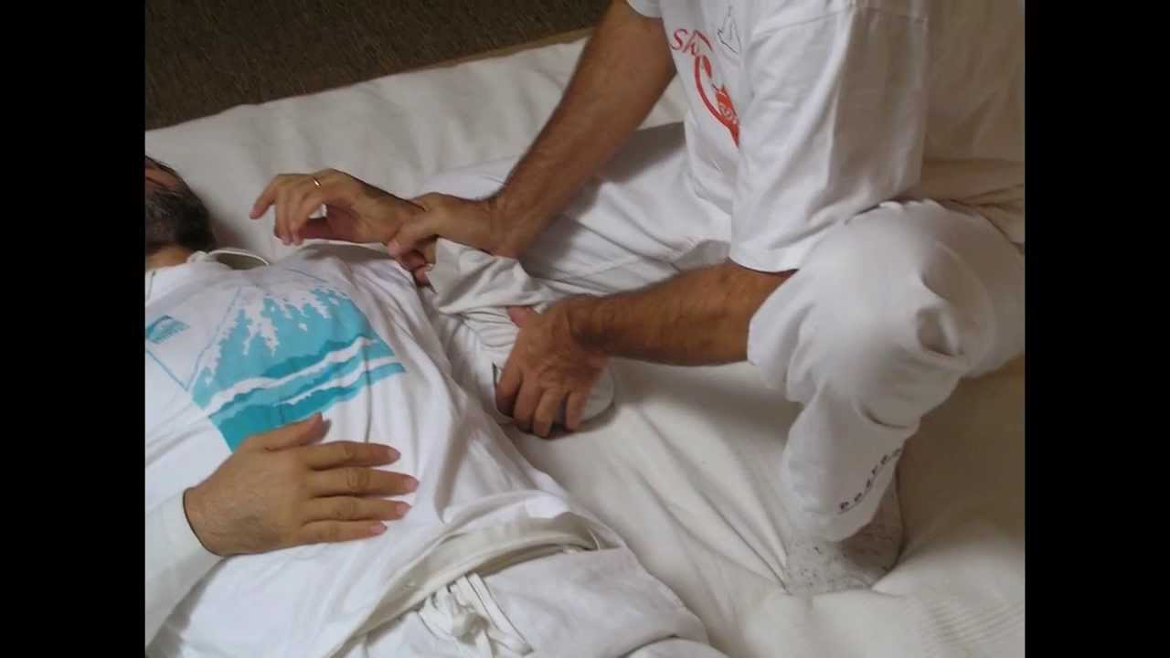 Trattamento Shiatsu del meridiano tradizionale dell'Intestino Tenue, Xiao Chang