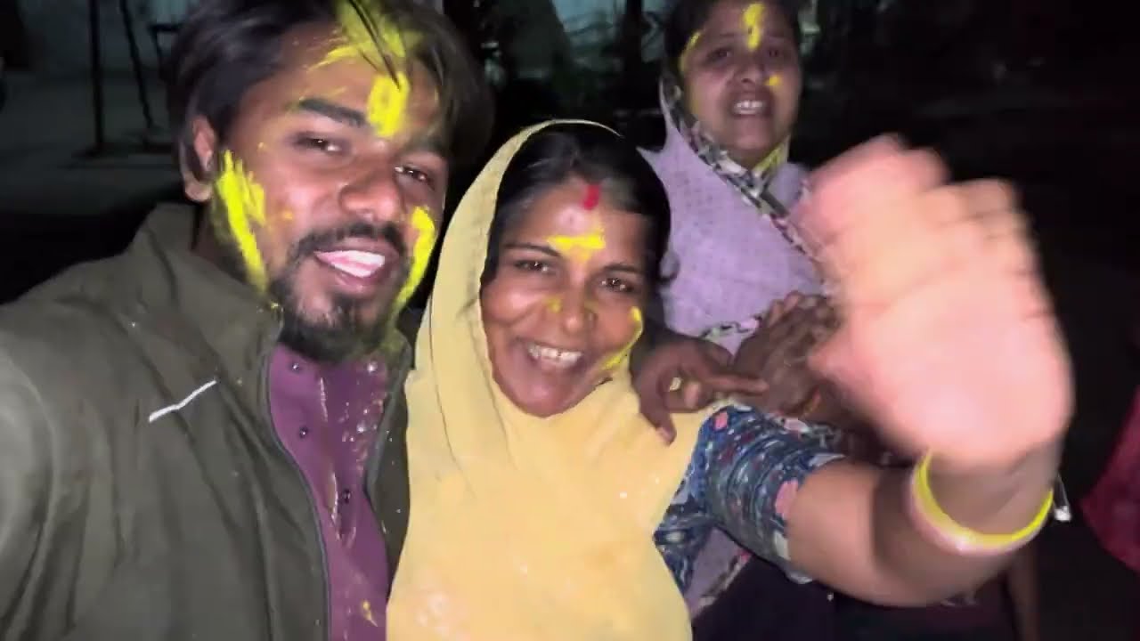 Itna struggle bhai holi banane me 😂😁//happy holi // naveens vlogs //