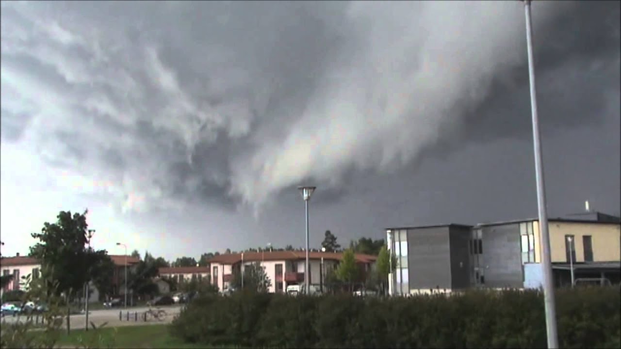 27.8.2014 Ukkonen Pohjois-Espoossa