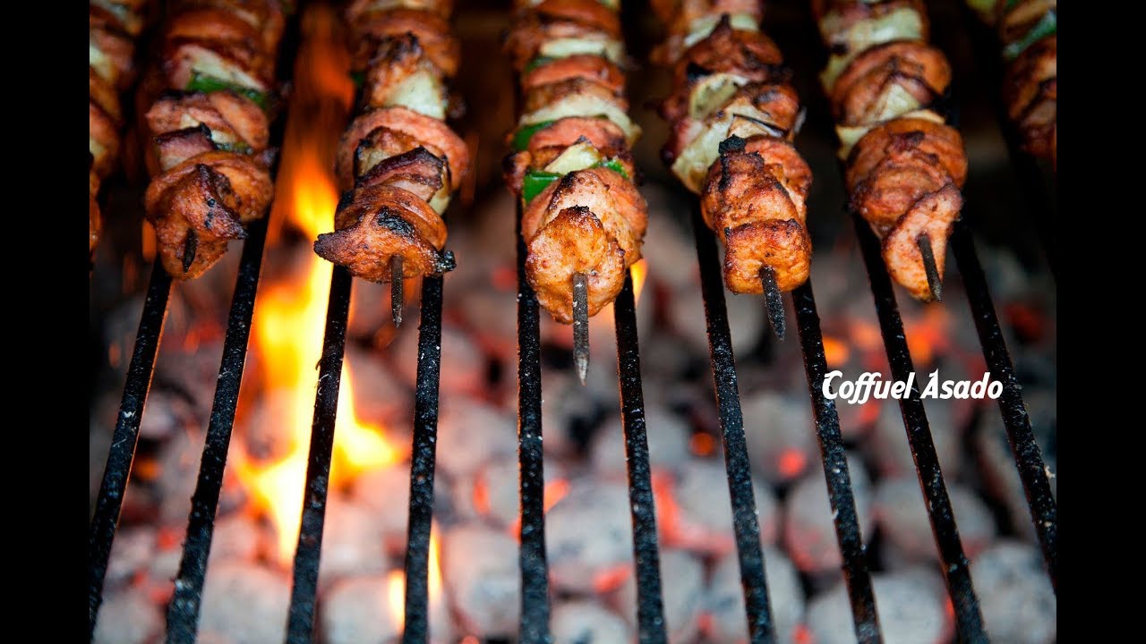 🥩🍖 BRIQUETTES OF COFFEE WASTE ON A BARBECUE