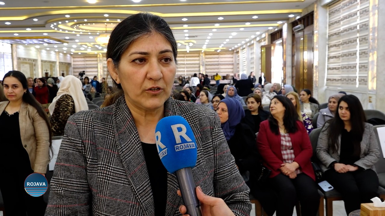 JINÊN BEŞDARÎ KONFERANSA BÛNE: PÊŞEROJA SÛRIYEYÊ BI PARASTINA MAFÊN JINAN VE GIRÊDAYÎ YE