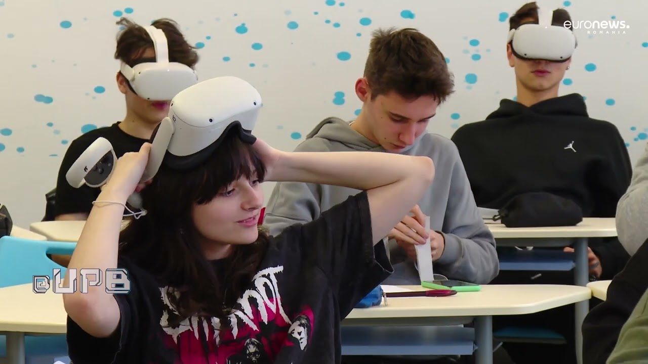 Euronews Romania - UPB | Laboratoarele VR, o oportunitate de a face știința mai captivantă