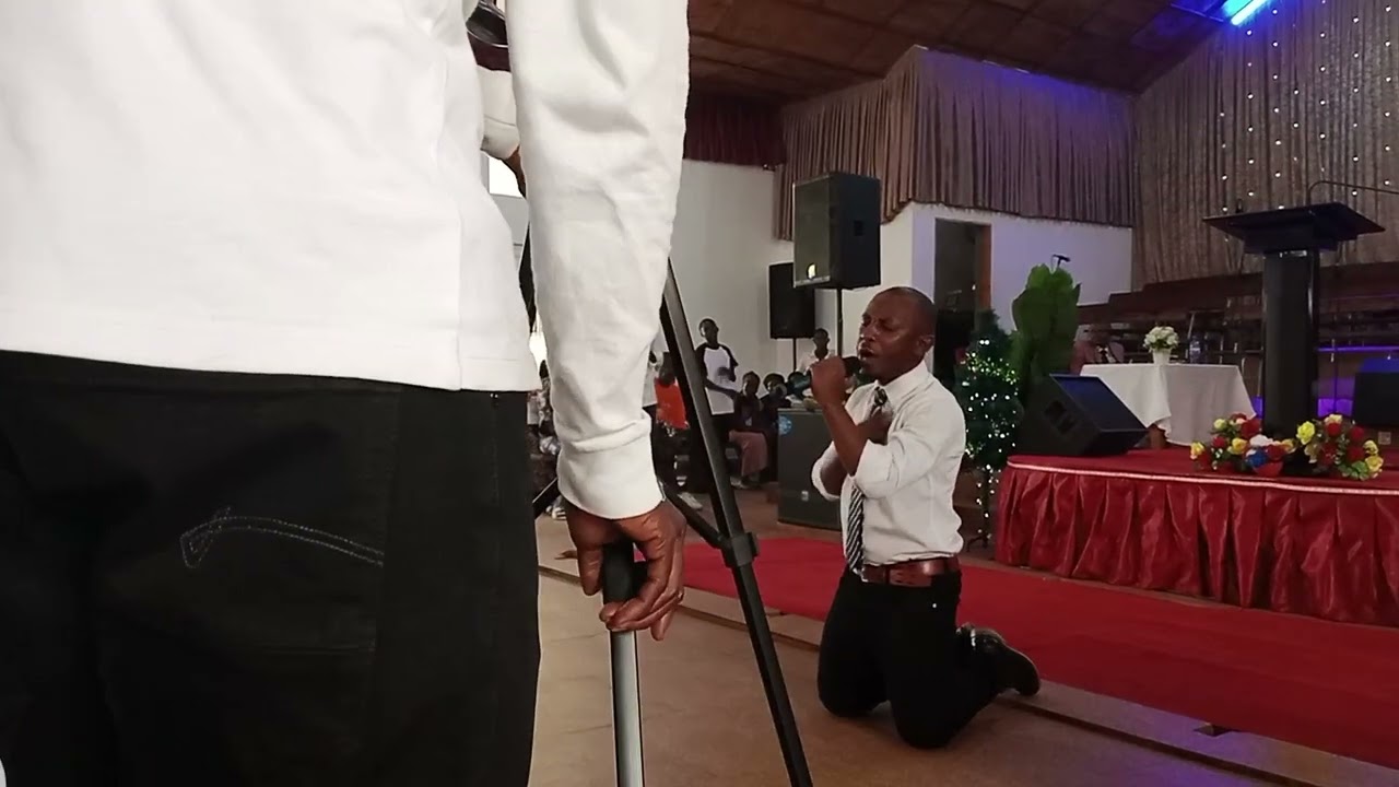 BANADAMU NI BANADAMU 🥺😭NA MUNGU NI MUNGU💙🧎🙏 ANAWEZA YOTE👏👏👏👏👏👏👏