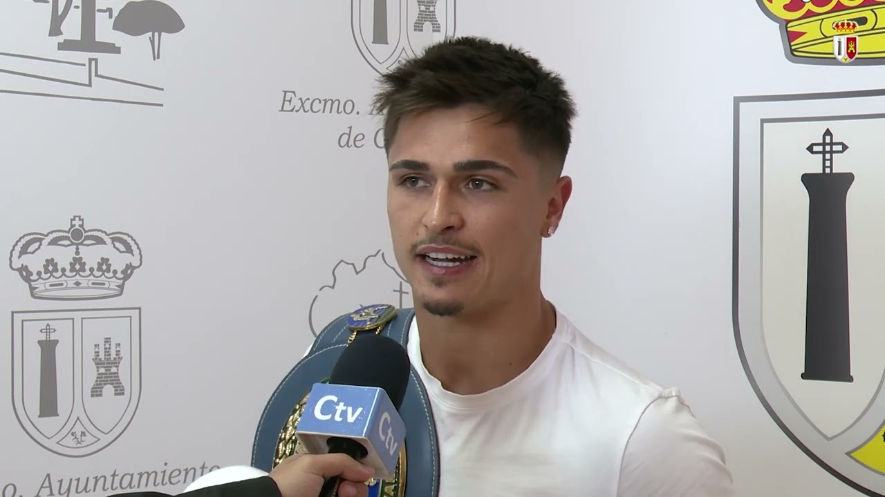 Recepción en el Ayuntamiento de Samuel Molina, campeón de Europa de boxeo de peso welter