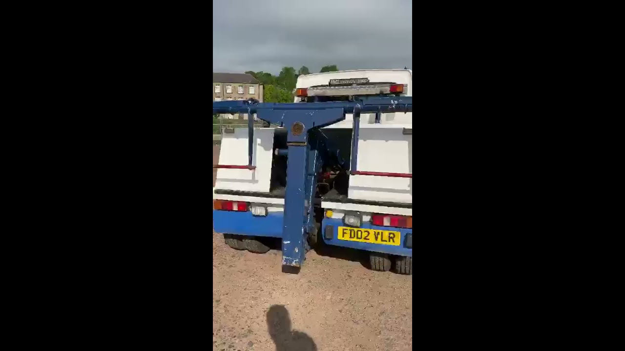 2002 Iveco Spec Lift
