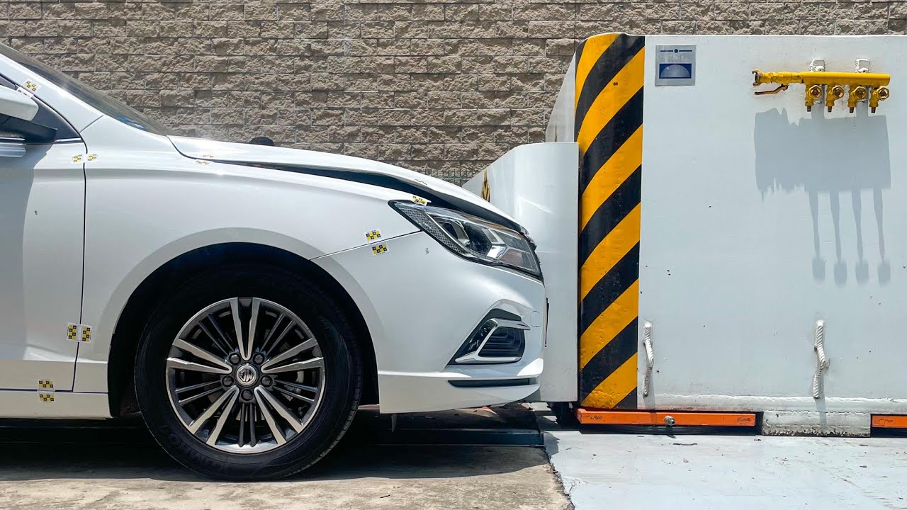 Low Speed Crash Test MG5