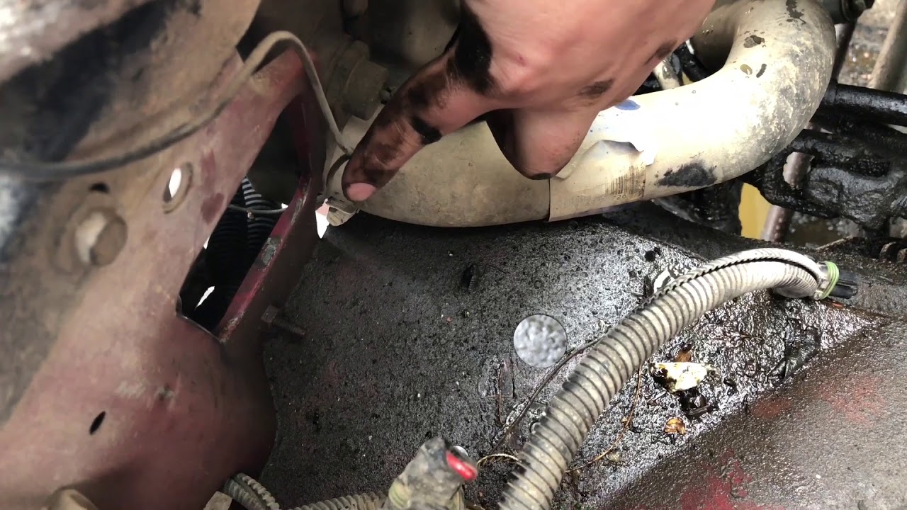 How to Replace Lower Radiator Hose on a Jeep Cherokee/XJ
