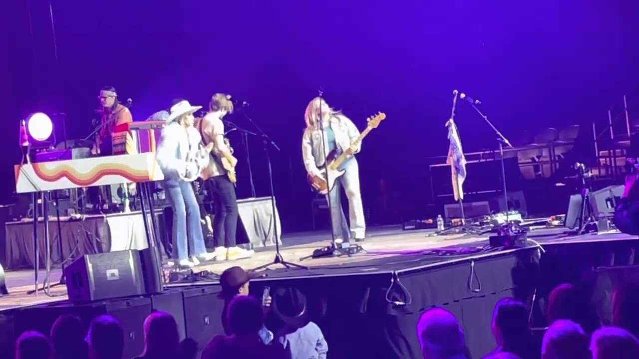 Cain performs their new song Wings live at Greensboro Coliseum