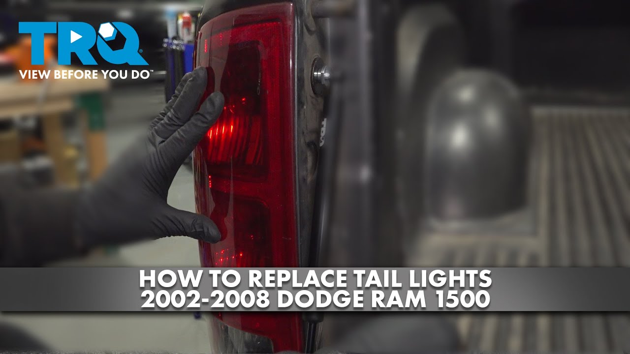 Как заменить задние фонари на Dodge Ram 1500 2002–2008 годов выпуска