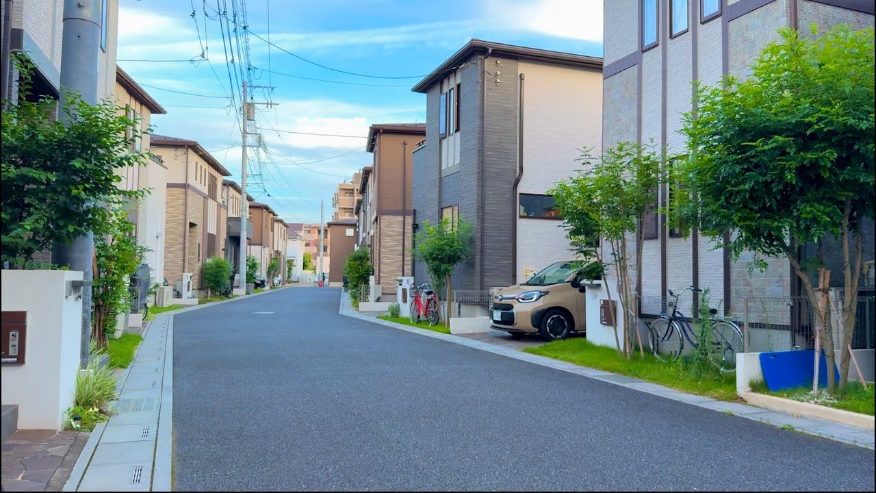 4K HDR Walking Tour in  Japan | Weekend Relaxation & Exploring Beautiful Modern Homes