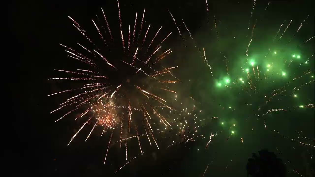 Skysong Fireworks 2025 (2)