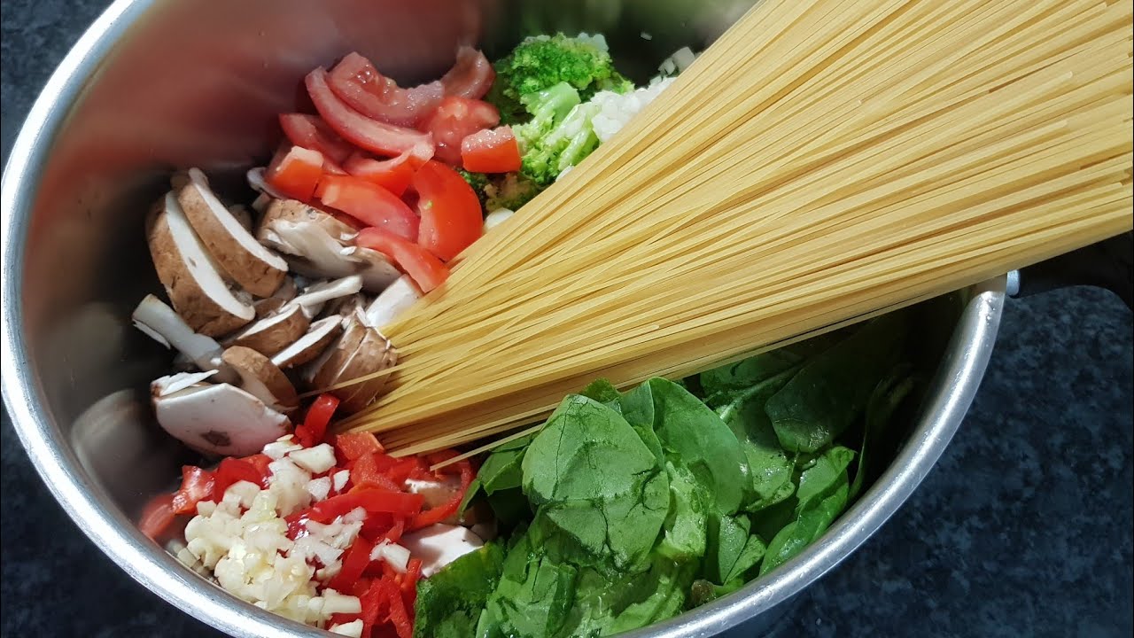 اسرع و الذ طبق 😲 لي عامل ضجة في مواقع التواصل الاجتماعي الاروبية / one-pot pasta