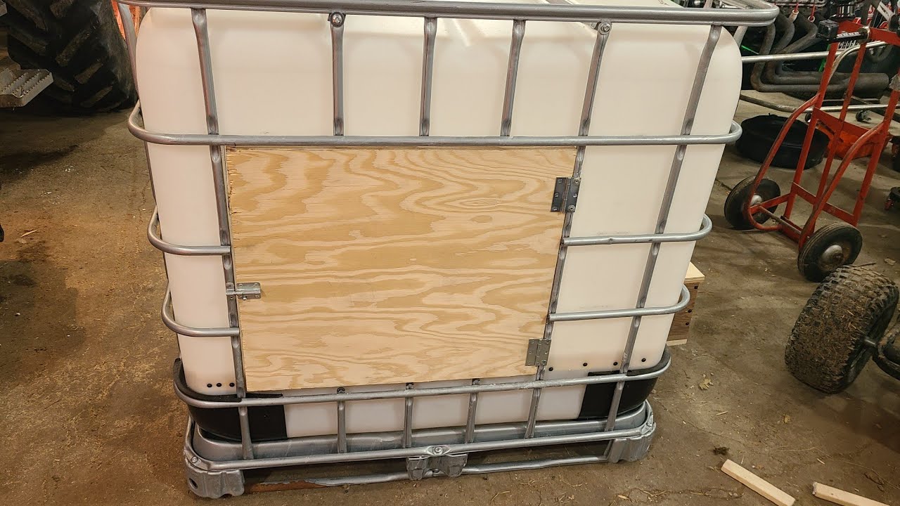 RRAR-74 Building a calf warmer out of an old chemical tote | Cold crappy weather moving in.