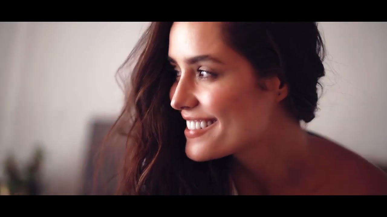 Ana Lucía Dominguez + Deer Models - Hands Up (Video Oficial)