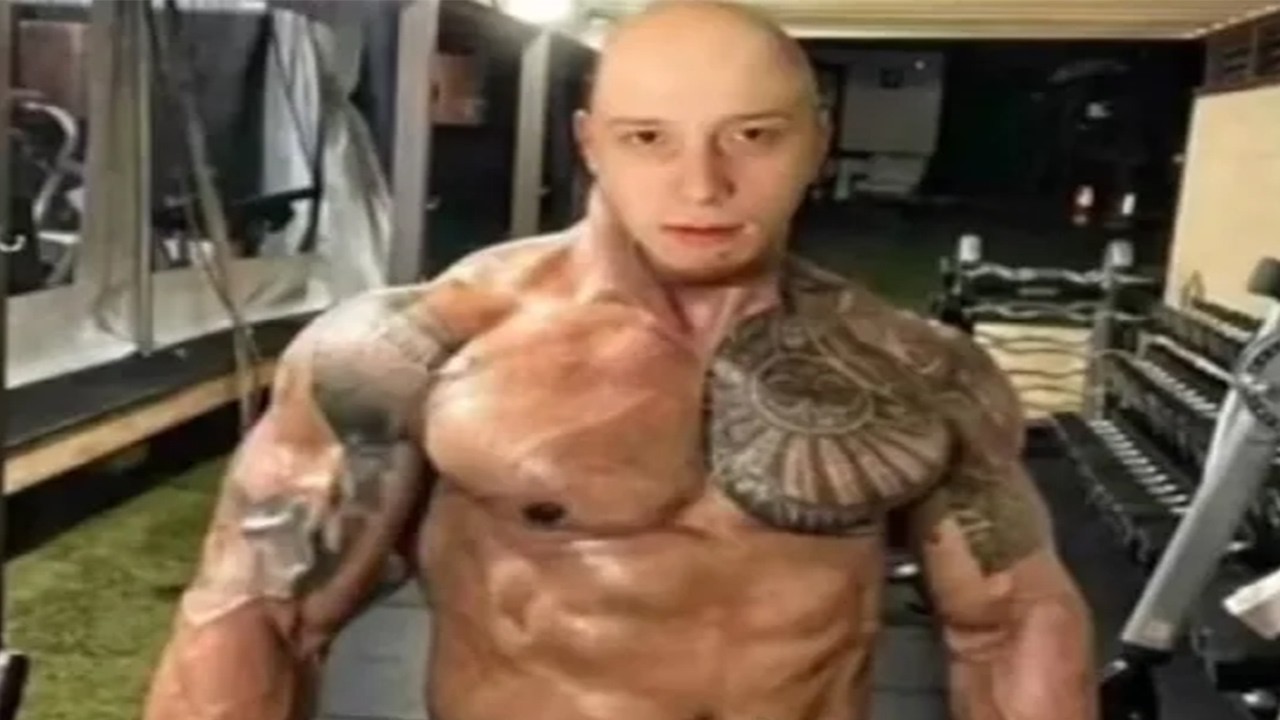 TA TUDO MAIS CAROKKKKKKKKKKKKK
