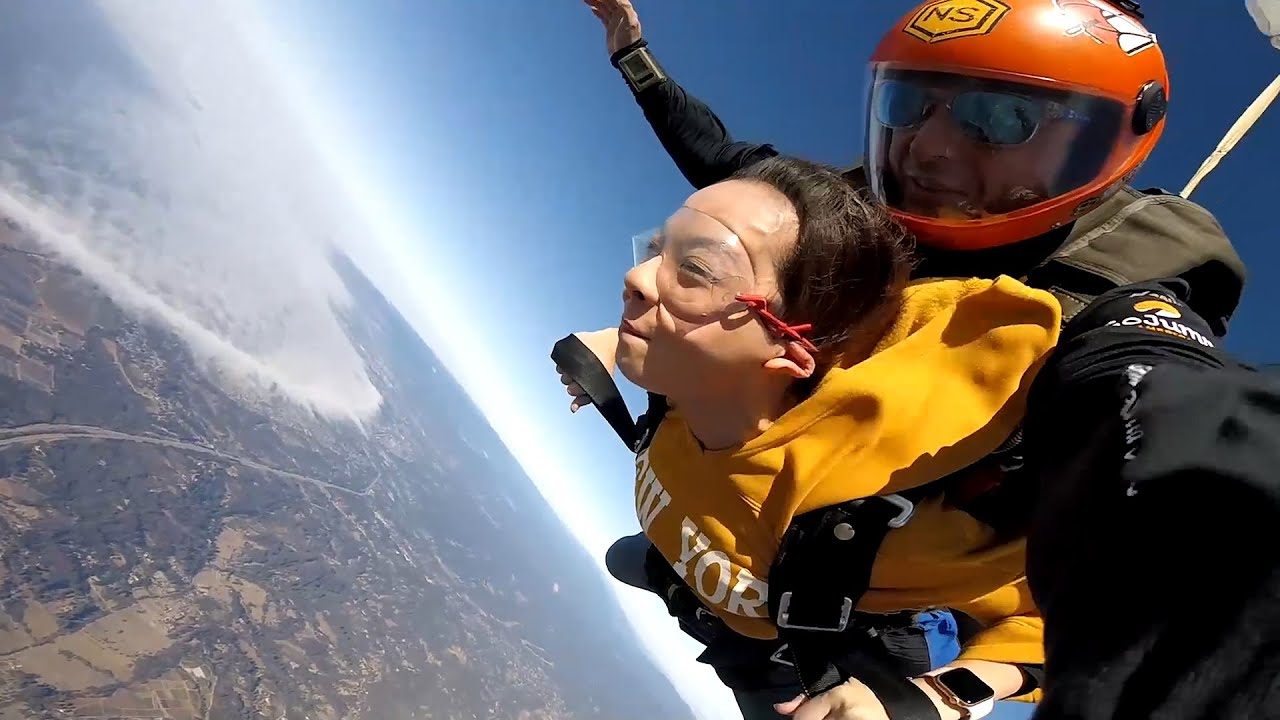 滴妹瞞著我去跳傘! 哥哥看到影片的完整反應【阿滴日常】