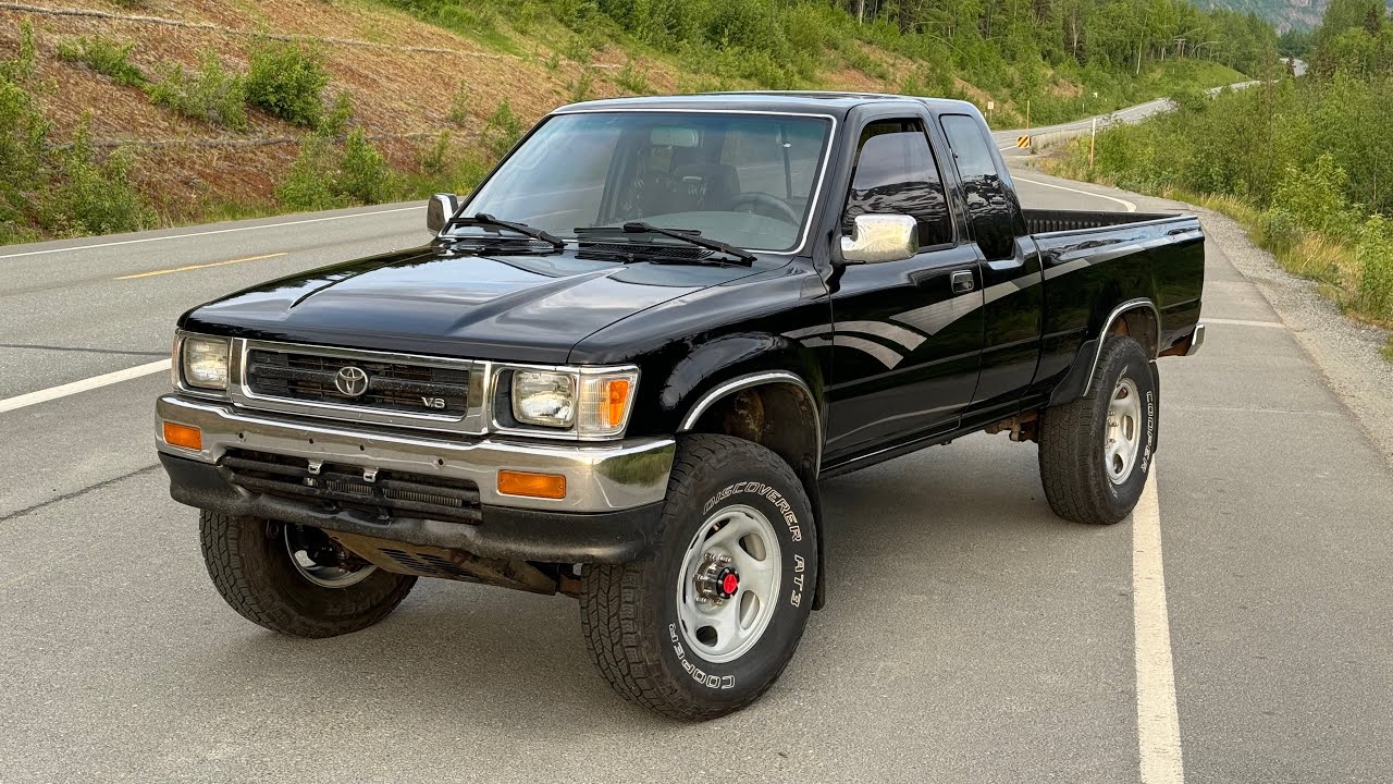 MY 1992 TOYOTA PICKUP 3.4 SWAP | FULL WALK-AROUND