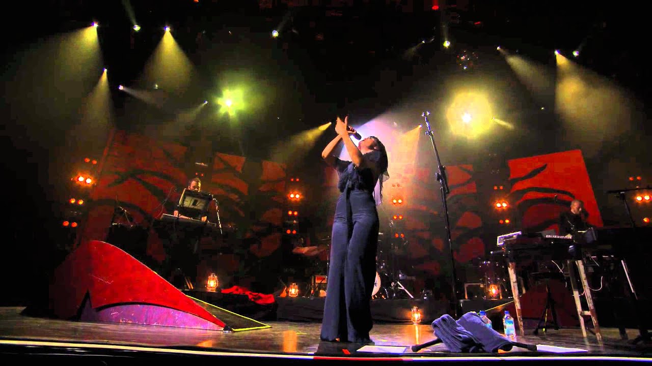 [HD] Bat For Lashes - Oh Yeah (Live at iTunes Festival 2012)