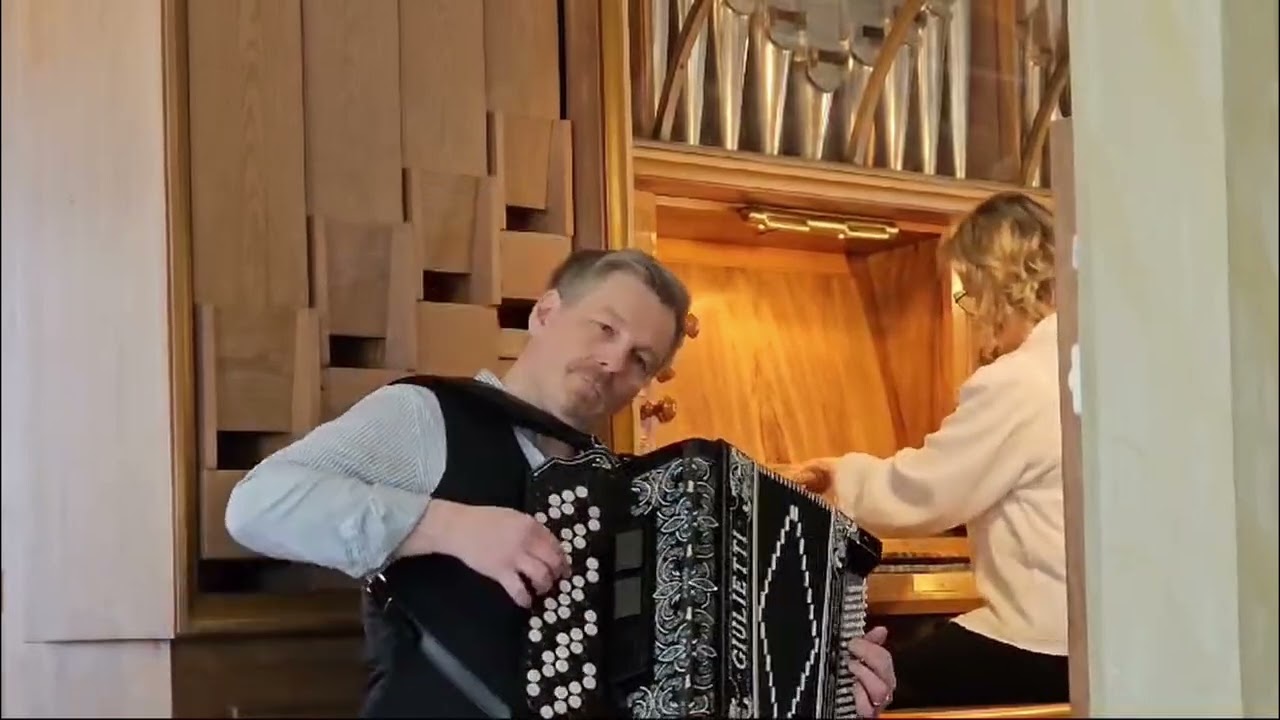 Chiquitita  Fredrik Hangasjärvi Maria Pekkari