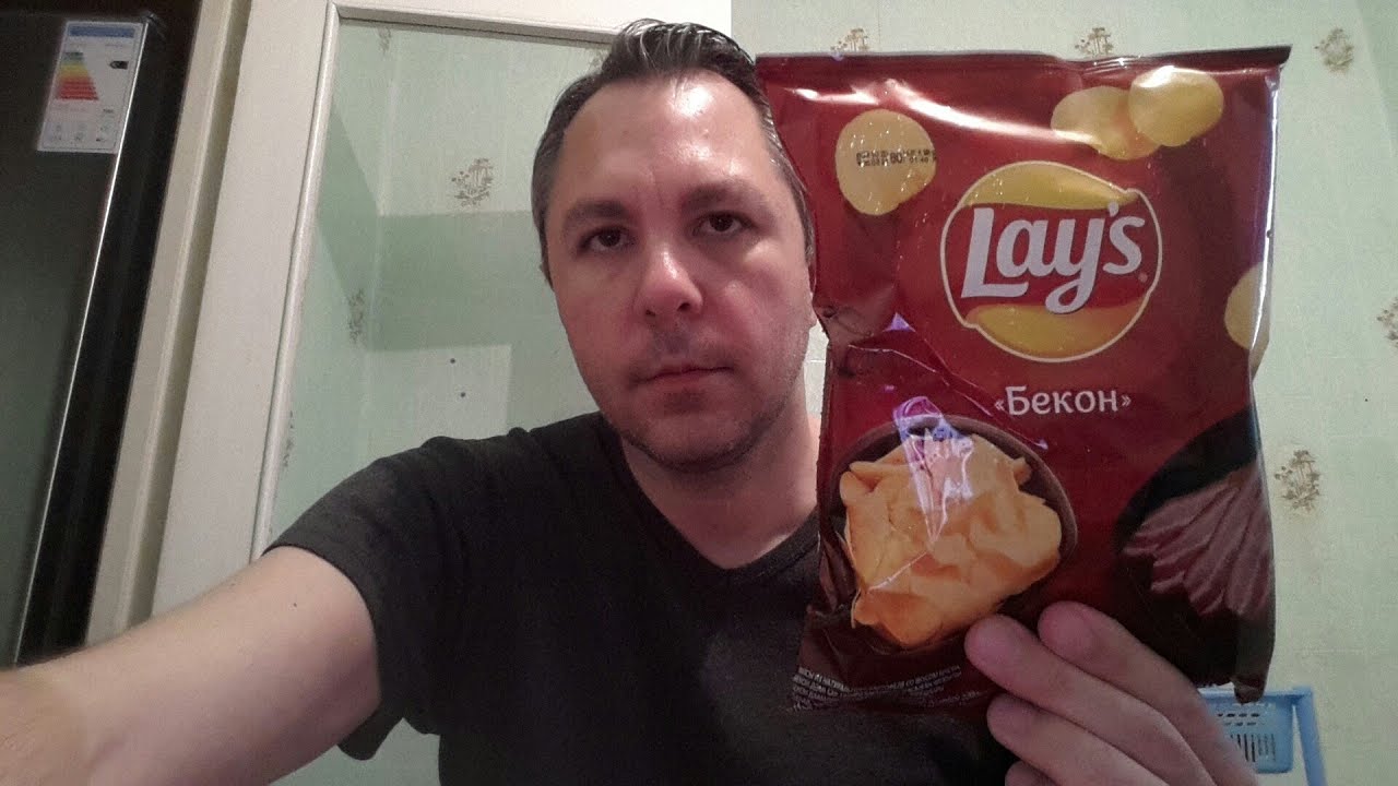 АСМР ИТИНГ. КУШАЮ ЧИПСЫ LAY'S СО ВКУСОМ БЕКОНА. ASMR