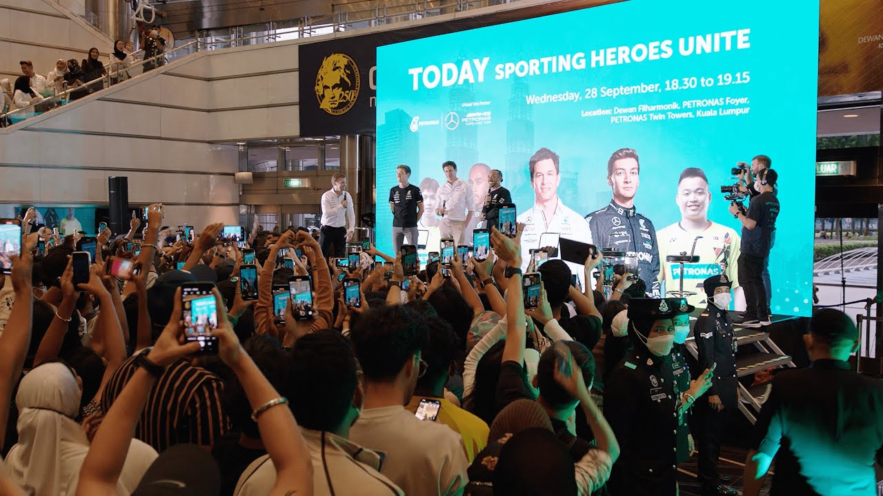 PETRONAS Fan Q&A with Lewis Hamilton, George Russell, Toto Wolff, Aaron Chia and Soh Wooi Yik