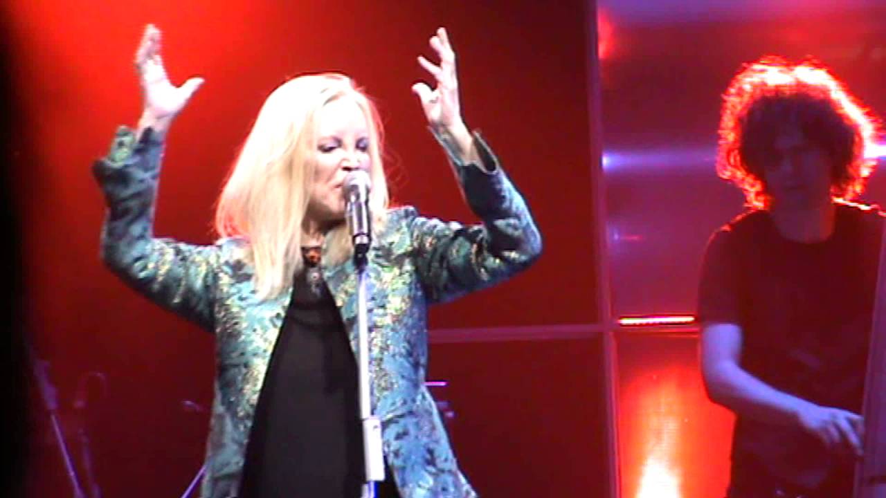 Non andare via - Patty Pravo live a Mantova