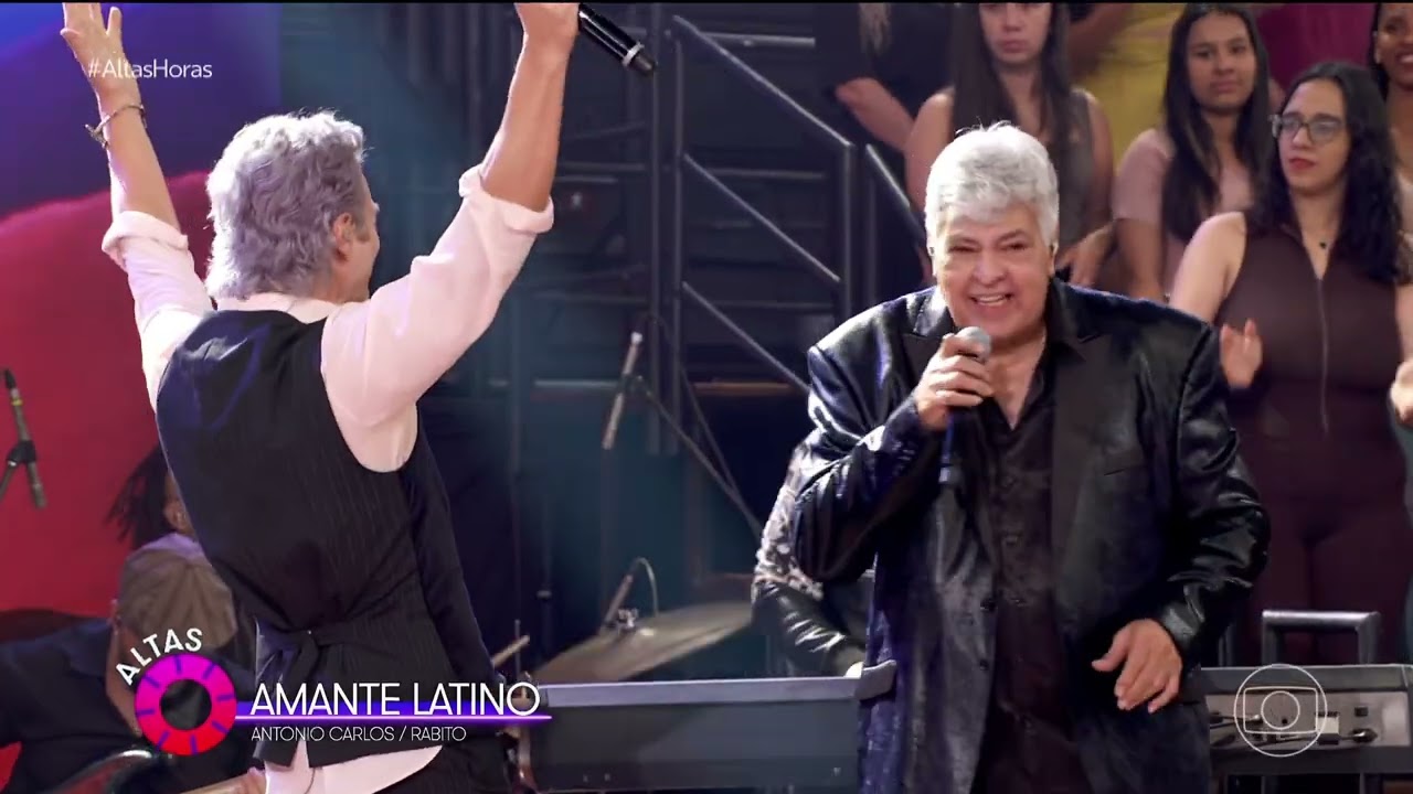 Sidney Magal e Gabriel Braga Nunes cantam 