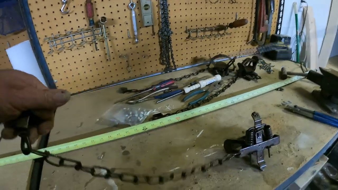 How to make a drowning set for mink, muskrat and racoon.