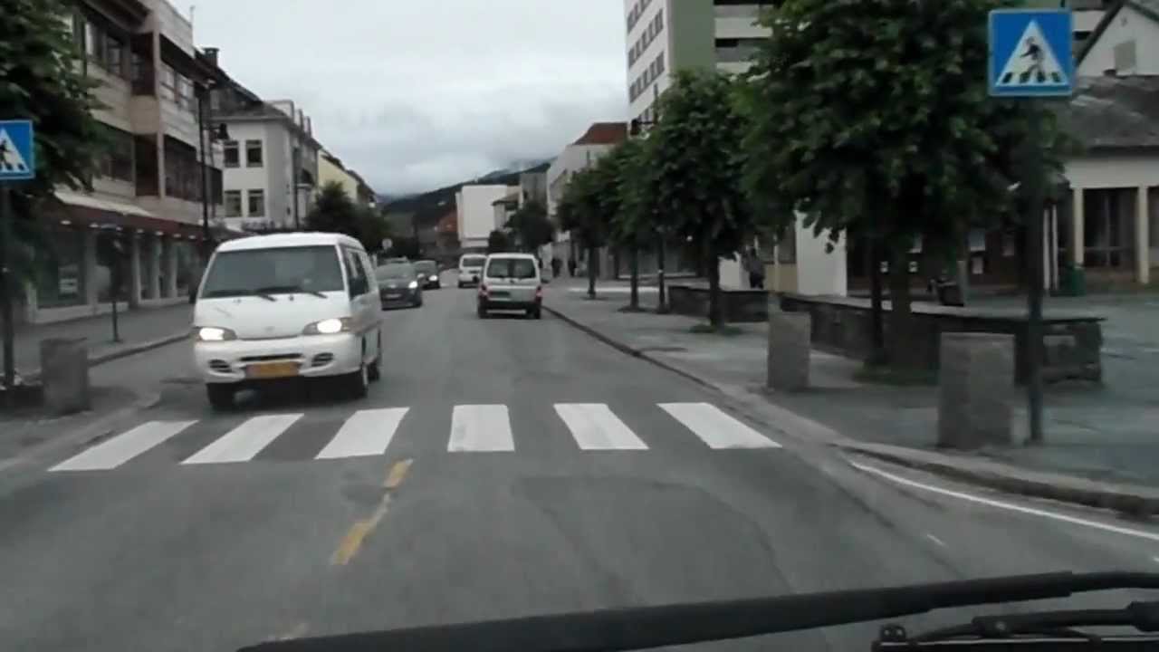 Voss, driving through Vossevangen .  SAM_0920.MP4