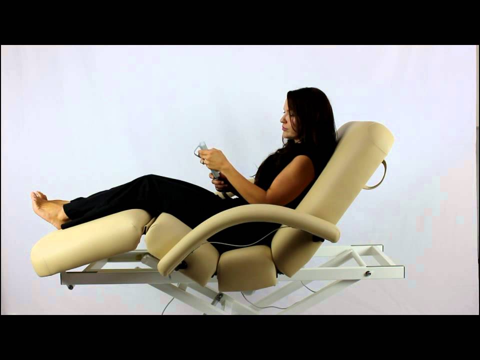 Spa Luxe Deluxe Salon and Spa Table Demo