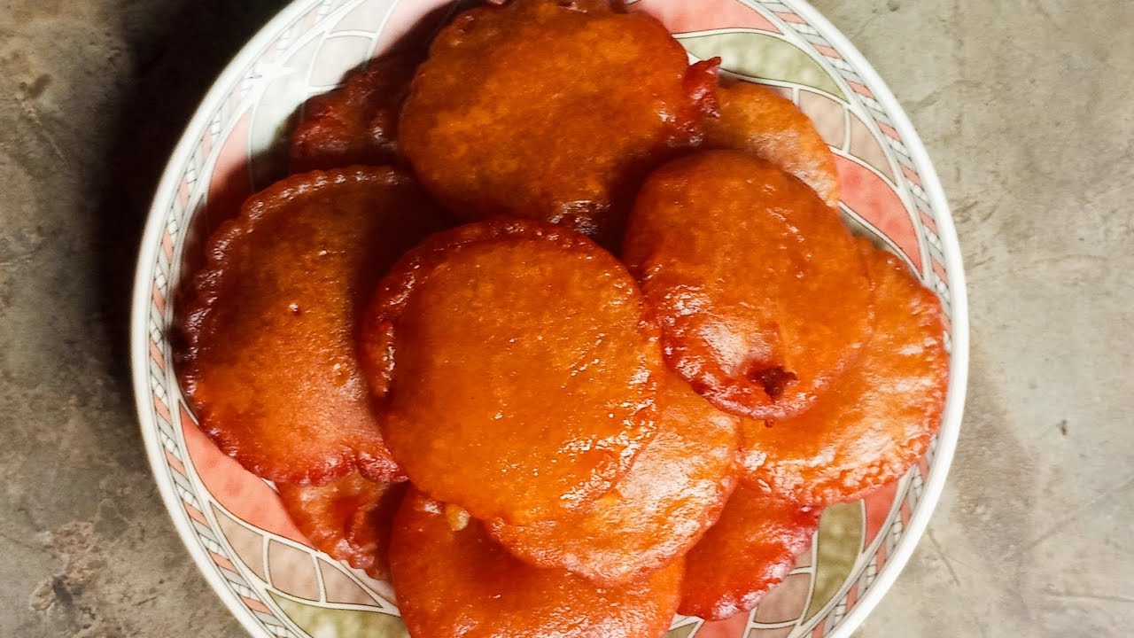 খুব সহজেই বানিয়ে নিন শুকনো চালের গুঁড়া ও গুর দিয়ে তেলের পারফেক্ট পিঠা। #viral#recipe #foryou 