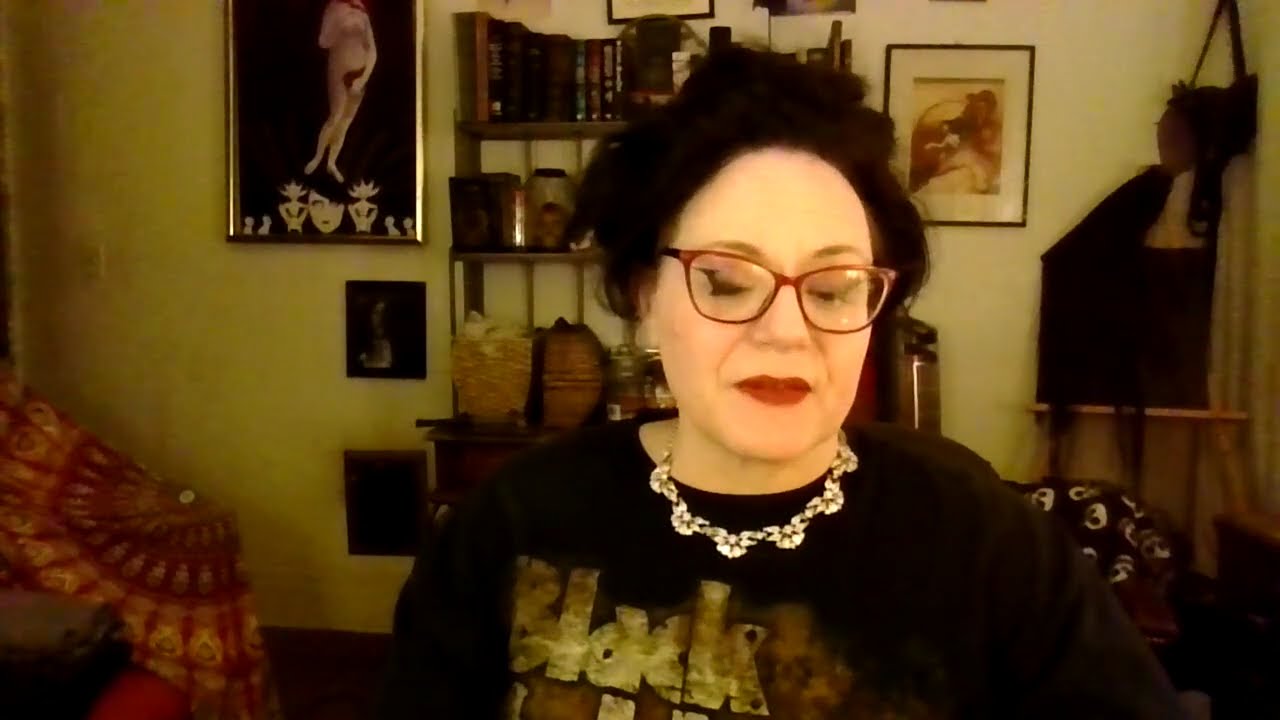 The Bedtime Occultist #asmr #ratisseau #magician